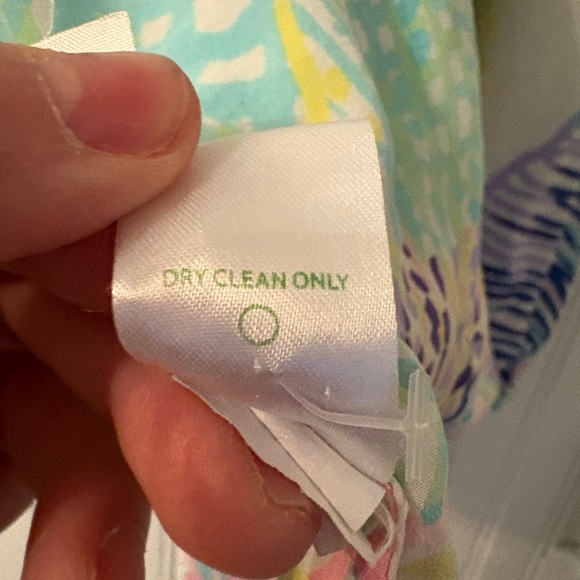 Lilly Pulitzer 100% Silk Pastel Print Smocked Long Sleeve Elsa Blouse Size L - Picture 8 of 11